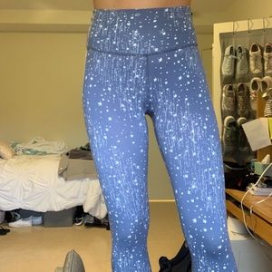 Full length, blue star American Eagle leggings